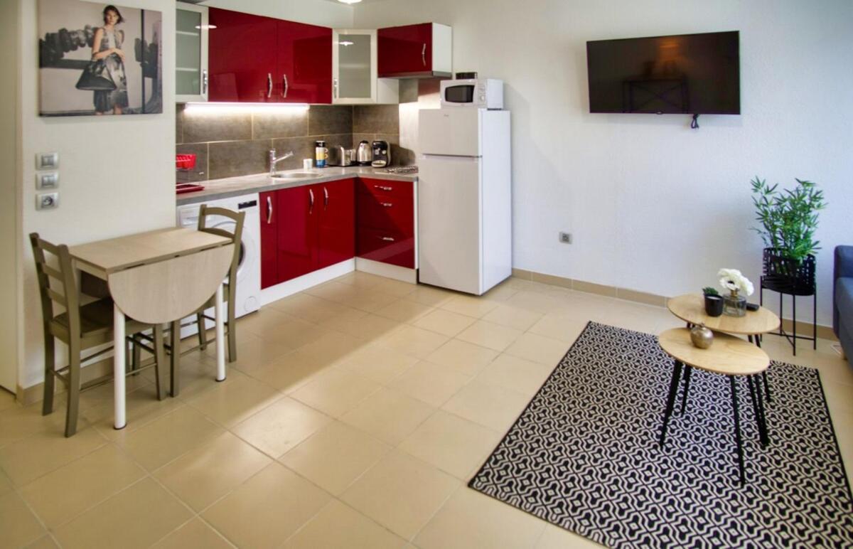 Appartement Charming In A Modern